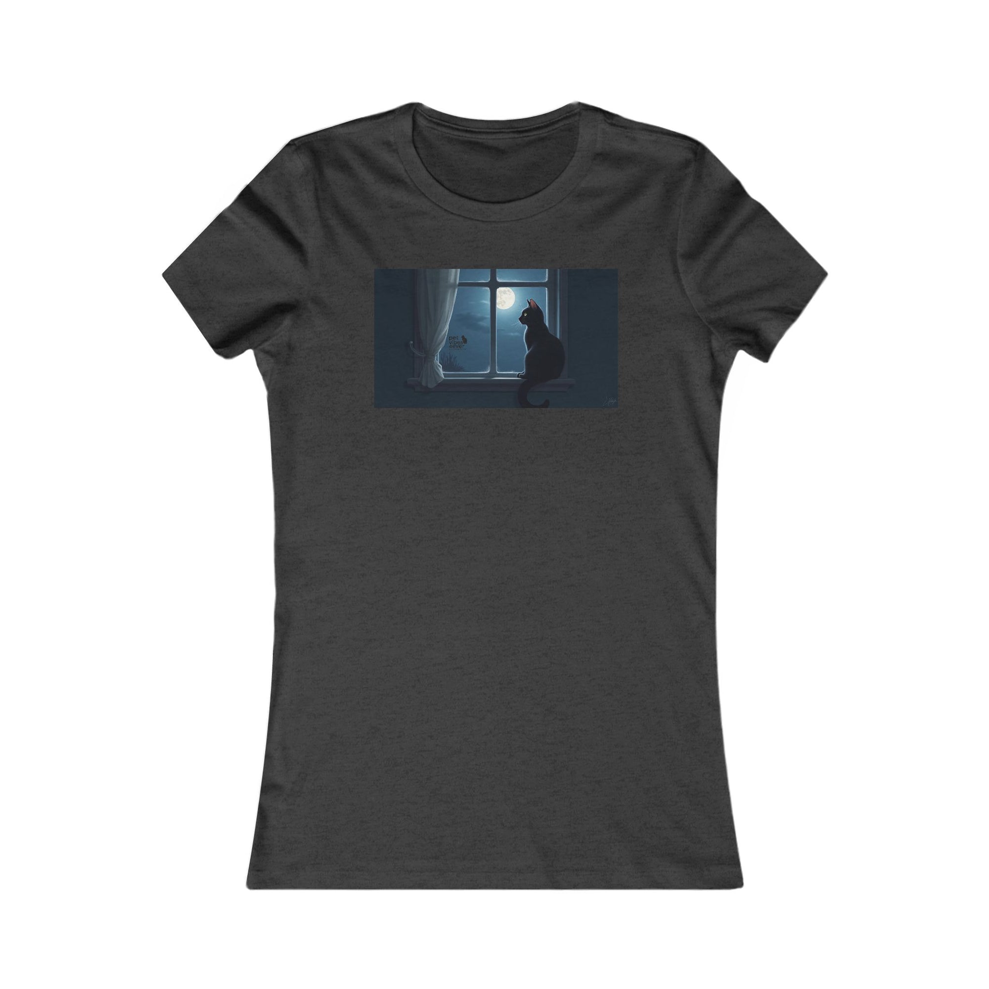 Dreamy Cat Tee - Cozy Women's T-Shirt, Cat Lover Gift, Minimalist Art, Casual Weekend Wear, Gift for Her