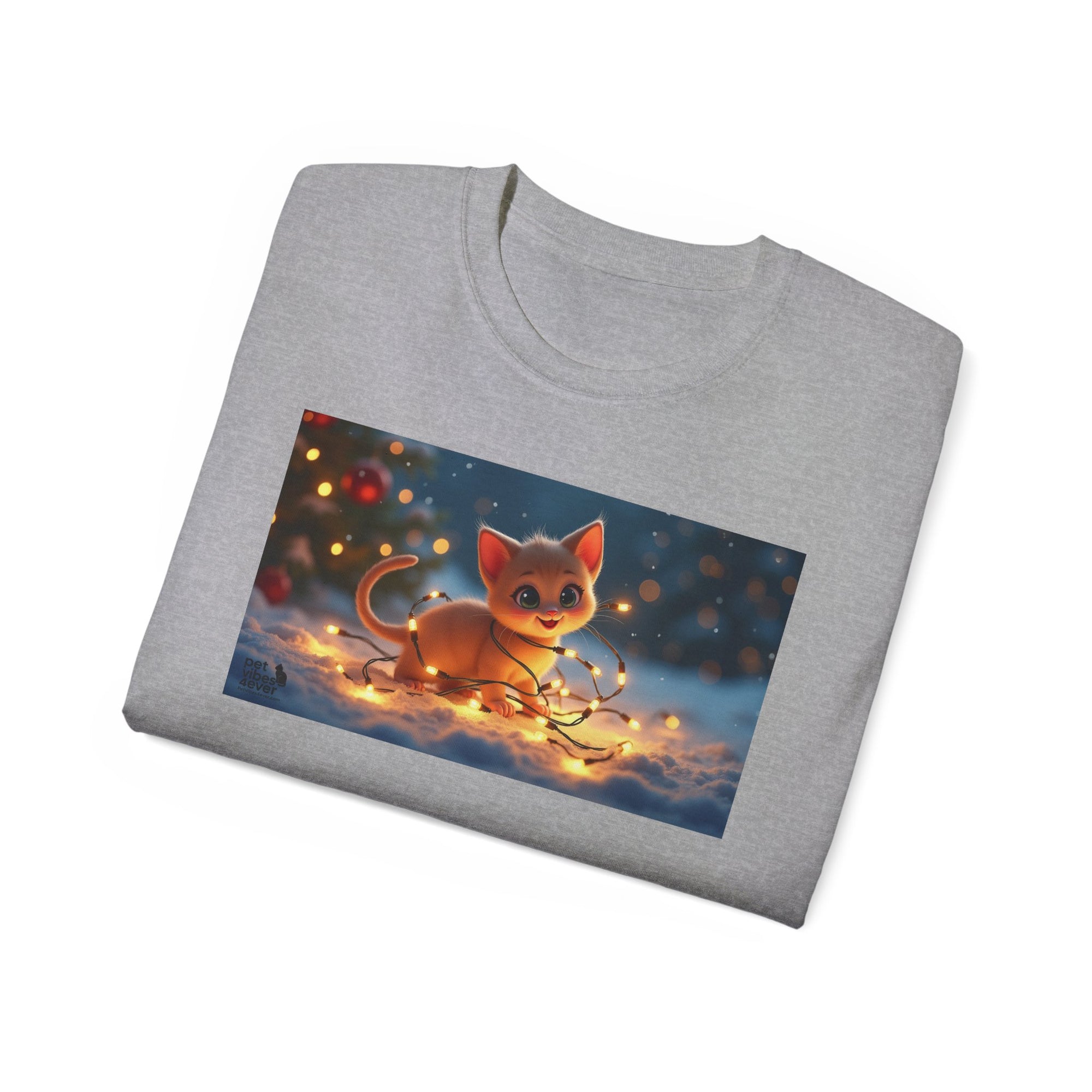 Cute Cat Christmas Tee, Cozy Unisex Cotton Shirt for Cat Lovers, Holiday Gift, Casual Wear, Festive Apparel