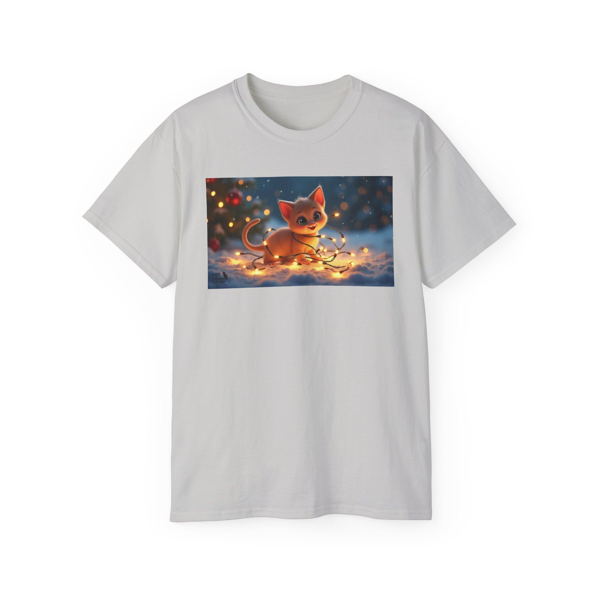 Cute Cat Christmas Tee, Cozy Unisex Cotton Shirt for Cat Lovers, Holiday Gift, Casual Wear, Festive Apparel