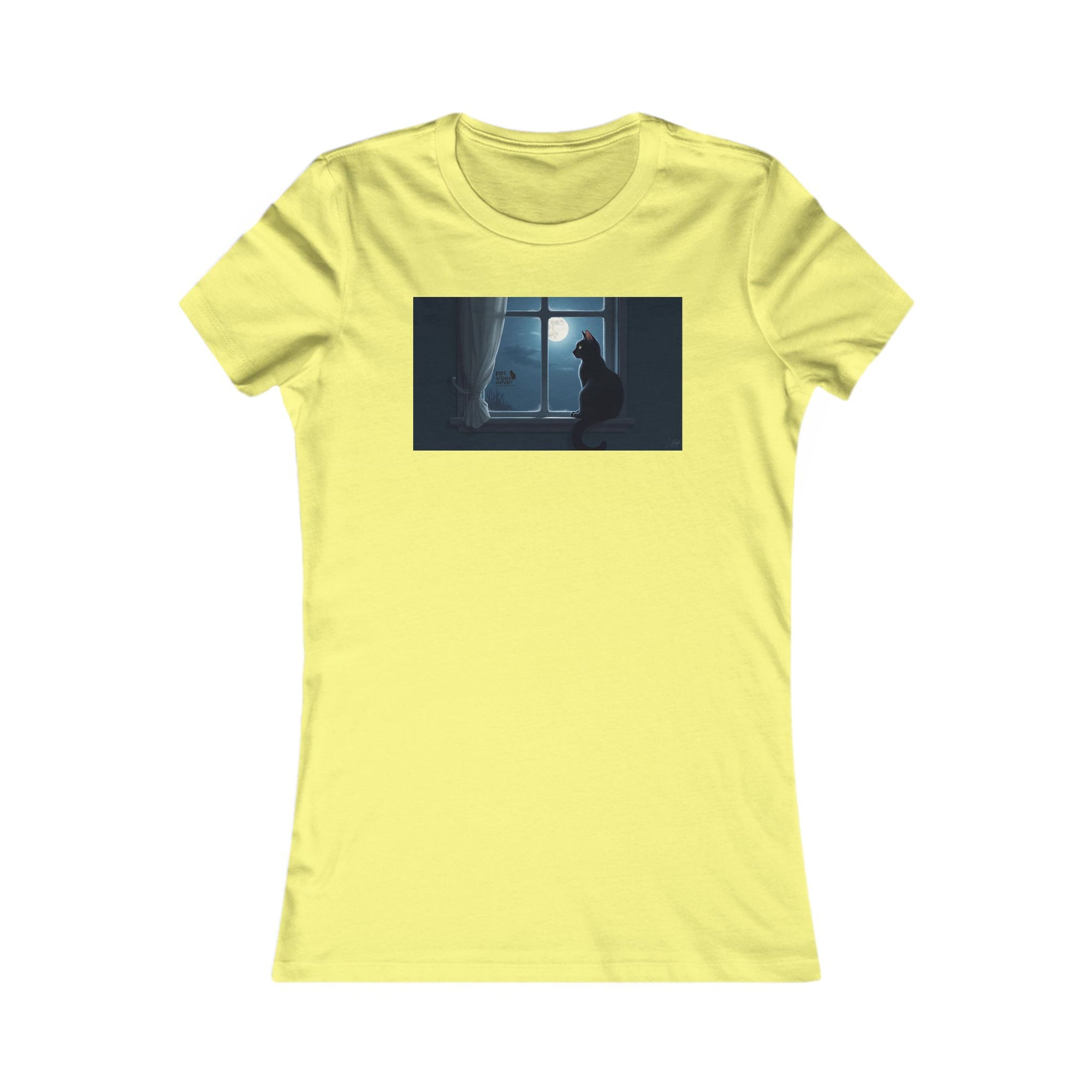 Dreamy Cat Tee - Cozy Women's T-Shirt, Cat Lover Gift, Minimalist Art, Casual Weekend Wear, Gift for Her