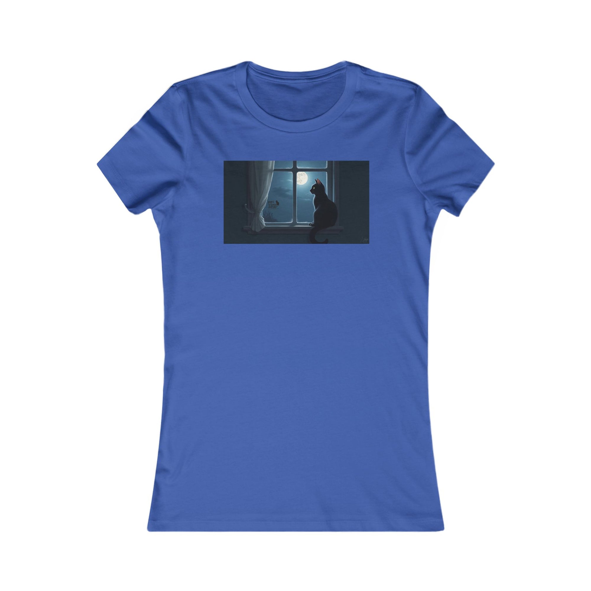 Dreamy Cat Tee - Cozy Women's T-Shirt, Cat Lover Gift, Minimalist Art, Casual Weekend Wear, Gift for Her