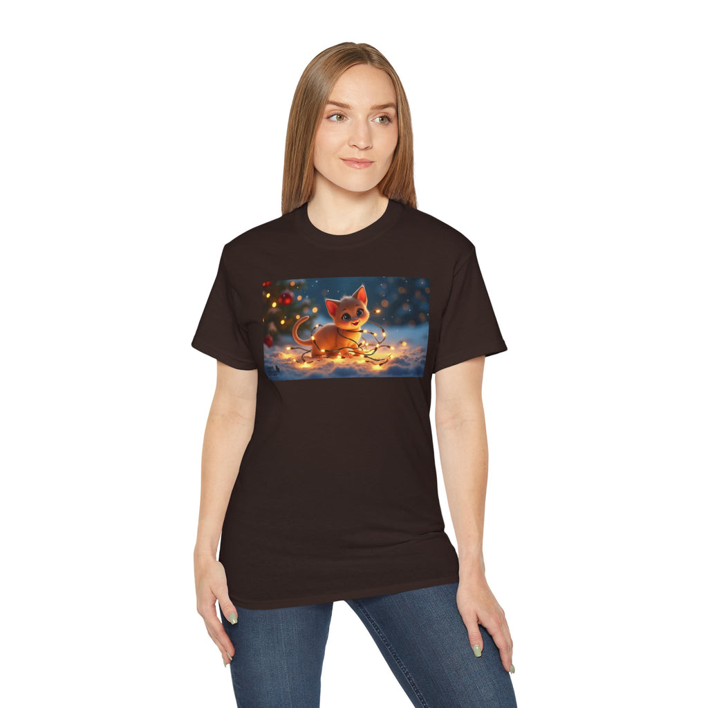Cute Cat Christmas Tee, Cozy Unisex Cotton Shirt for Cat Lovers, Holiday Gift, Casual Wear, Festive Apparel