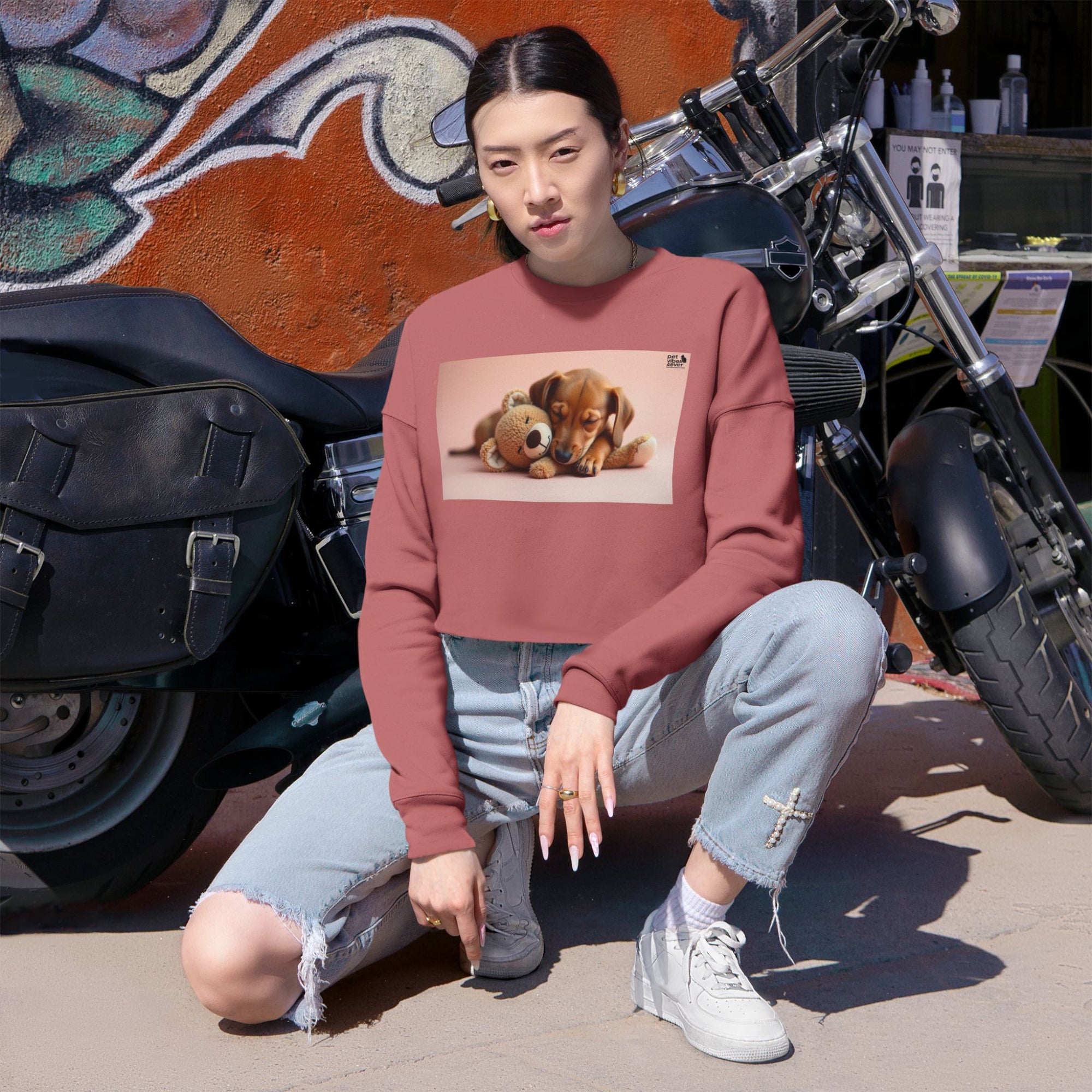 Cute Puppy & Teddy Bear Cropped Sweatshirt, Cozy Animal Sweatshirt, Dog Lover Gift, Pet Themed Top, Comfortable Casual Wear