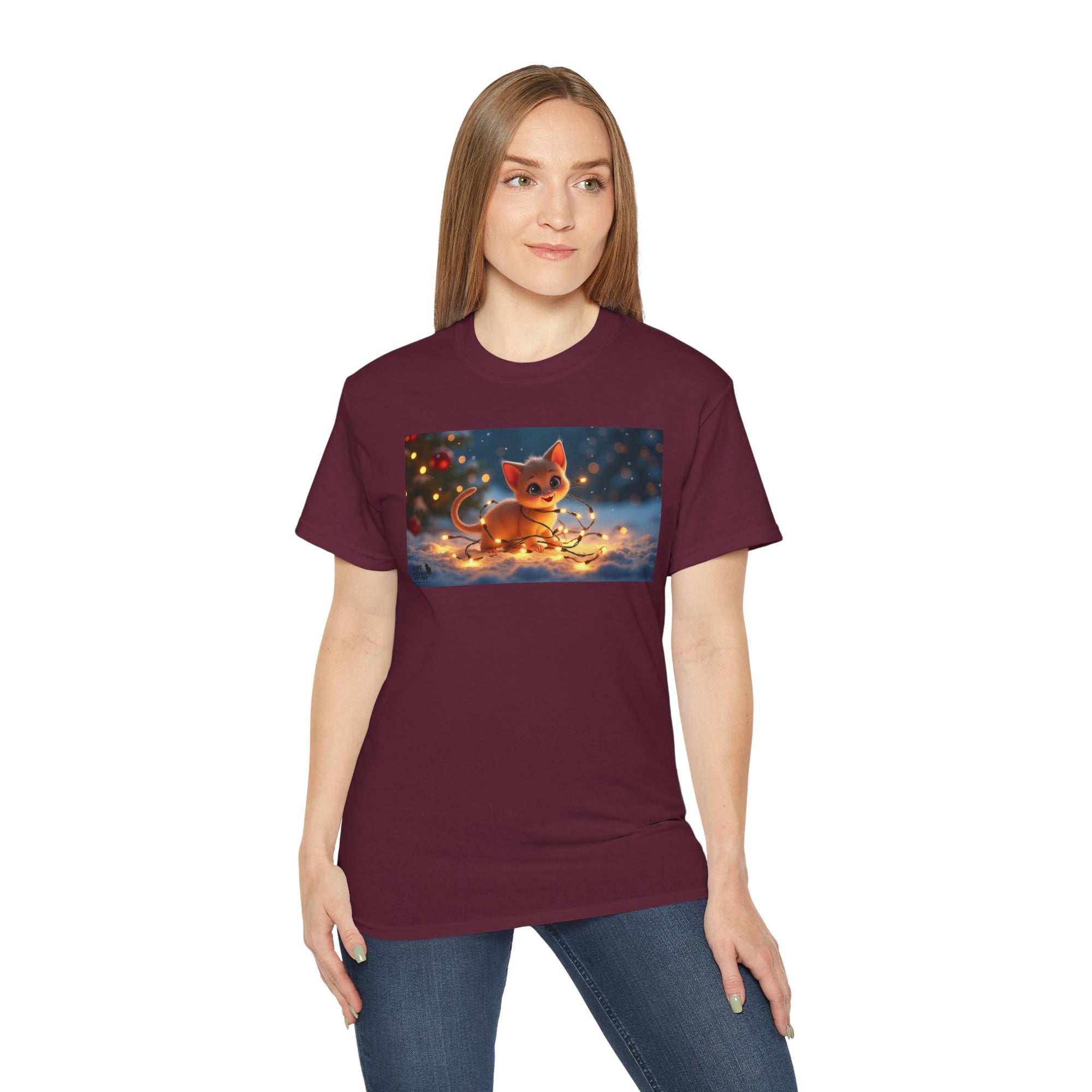 Cute Cat Christmas Tee, Cozy Unisex Cotton Shirt for Cat Lovers, Holiday Gift, Casual Wear, Festive Apparel