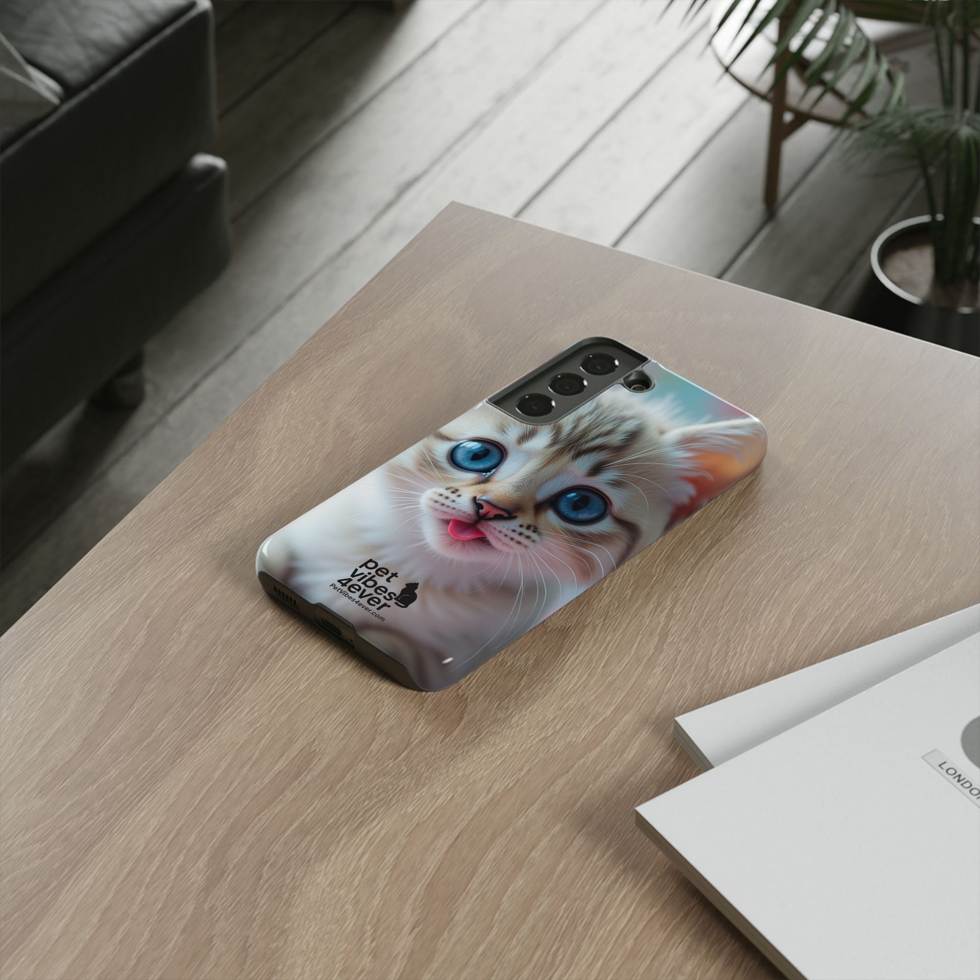 Cute Cat Phone Case with Pet Vibes, Perfect Gift for Cat Lovers, Fun Tech Accessories for Birthdays, Animal Lovers, Kawaii Style