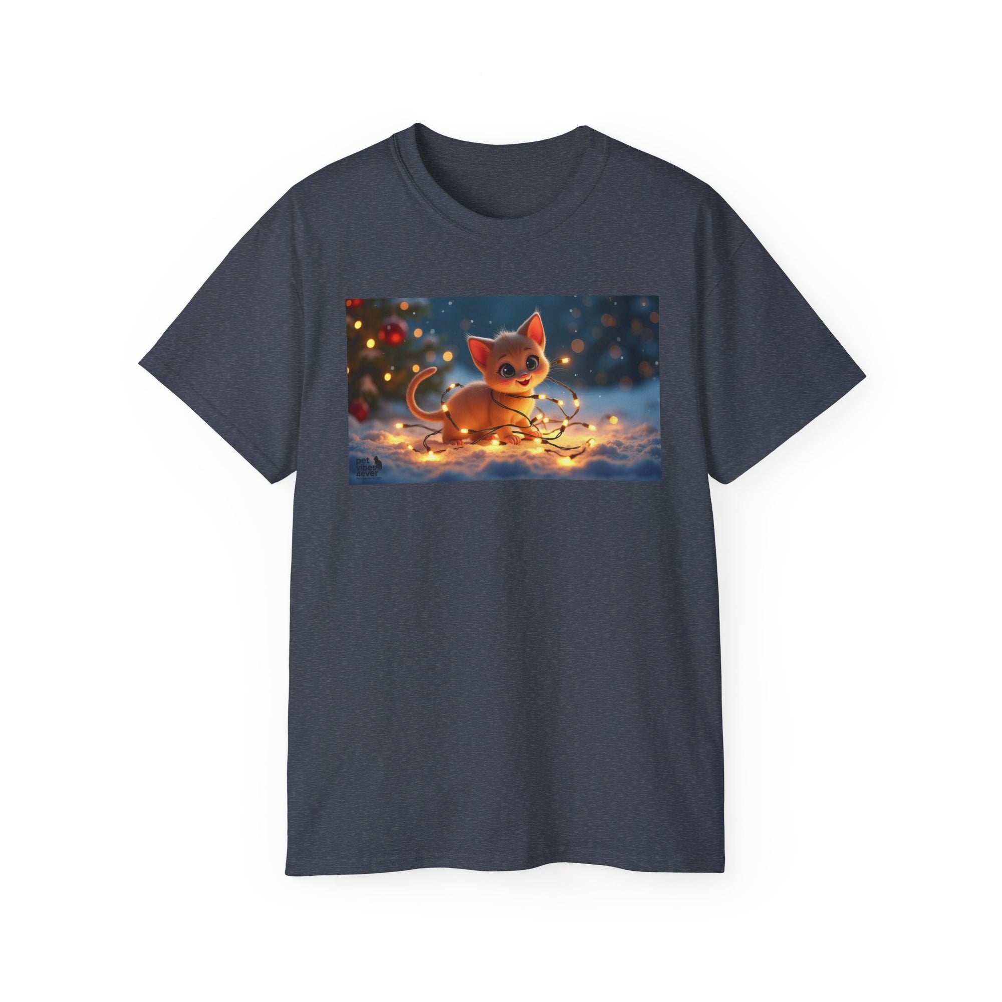 Cute Cat Christmas Tee, Cozy Unisex Cotton Shirt for Cat Lovers, Holiday Gift, Casual Wear, Festive Apparel