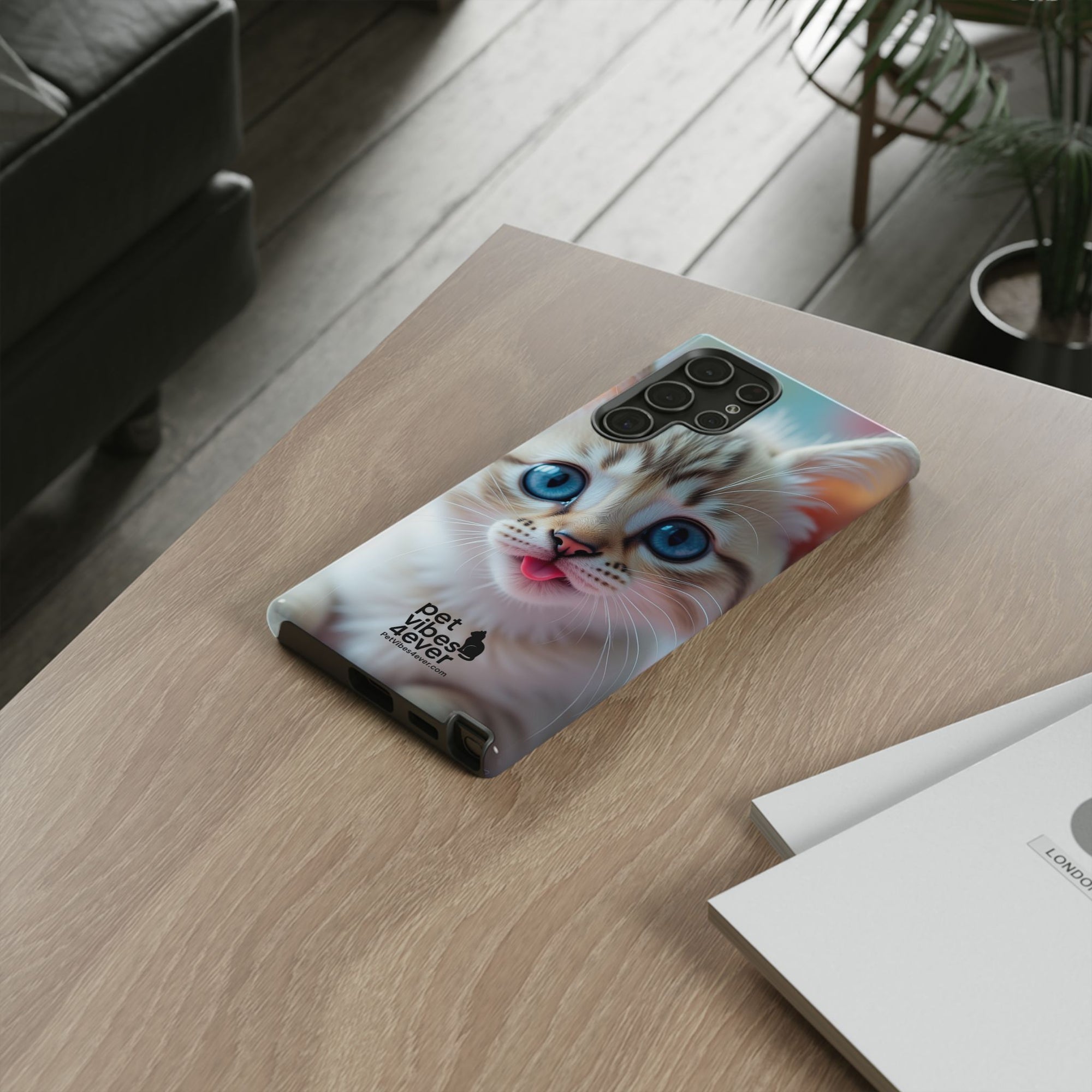 Cute Cat Phone Case with Pet Vibes, Perfect Gift for Cat Lovers, Fun Tech Accessories for Birthdays, Animal Lovers, Kawaii Style