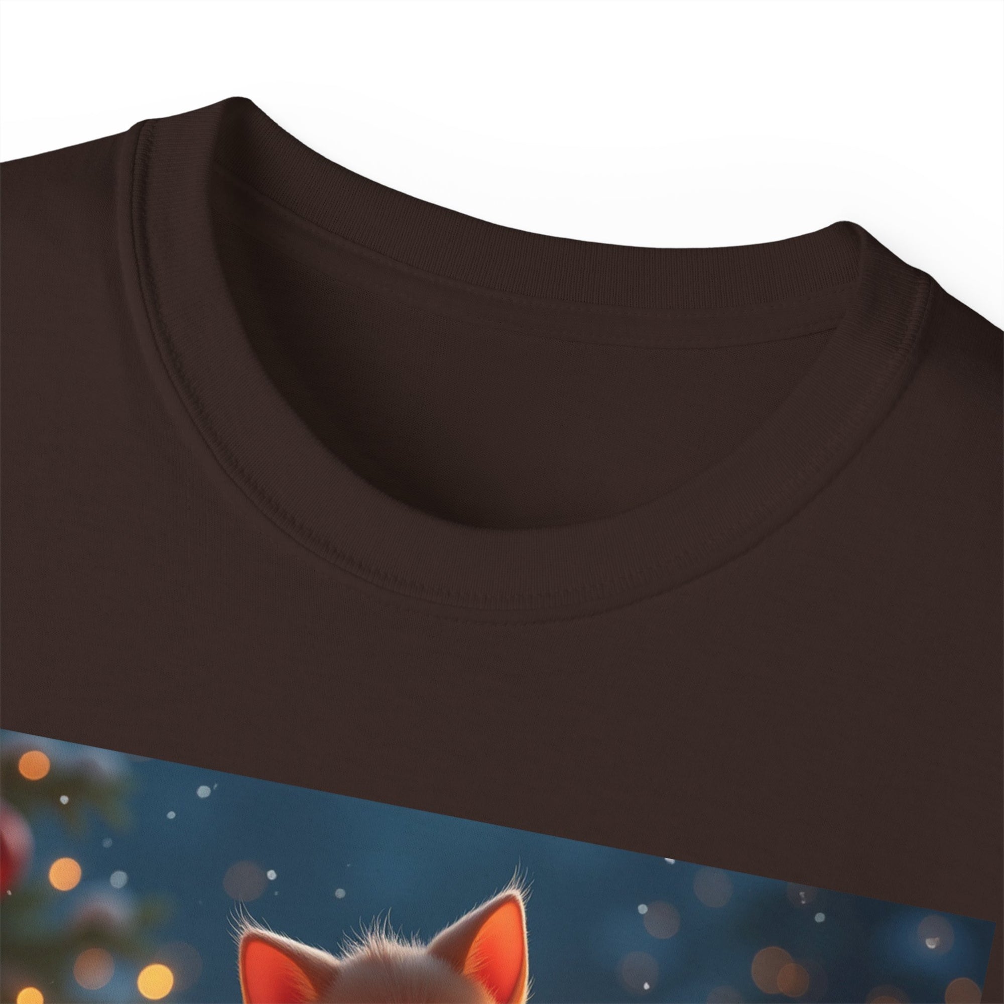 Cute Cat Christmas Tee, Cozy Unisex Cotton Shirt for Cat Lovers, Holiday Gift, Casual Wear, Festive Apparel