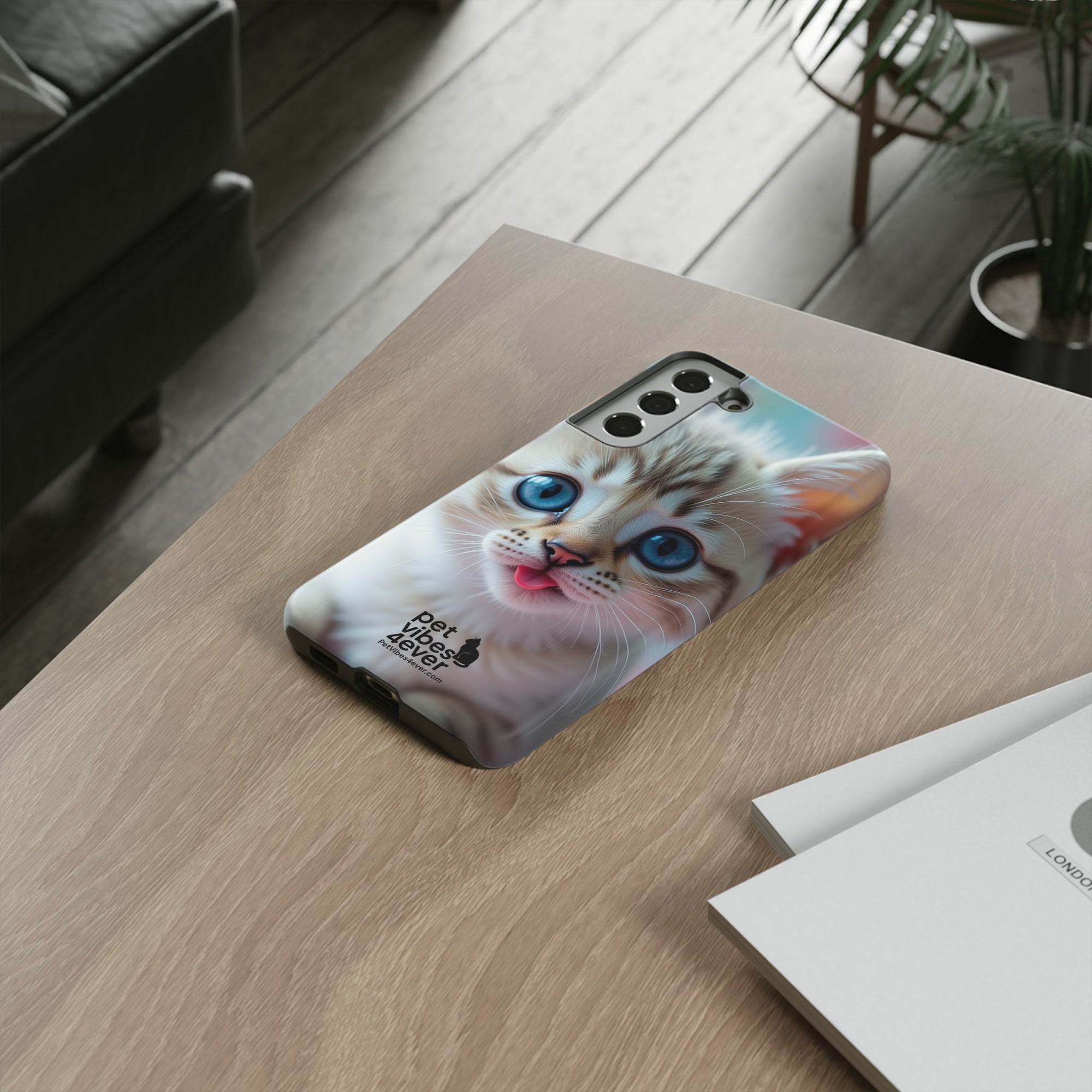 Cute Cat Phone Case with Pet Vibes, Perfect Gift for Cat Lovers, Fun Tech Accessories for Birthdays, Animal Lovers, Kawaii Style